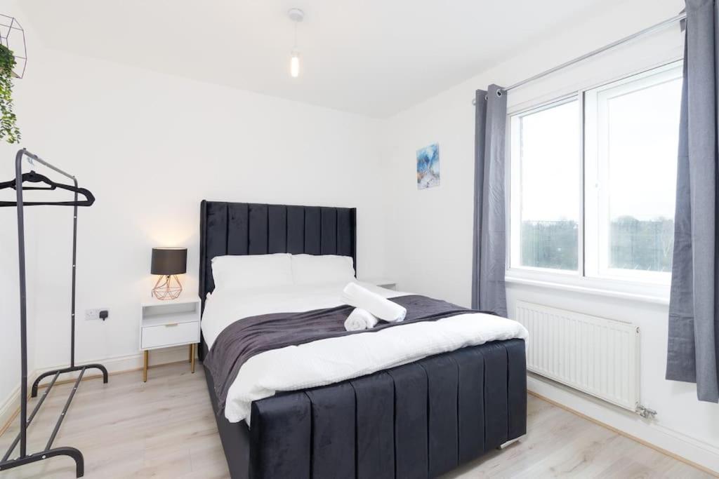 Nuneaton Retreat - City Centre - Parking - Train Luaran gambar
